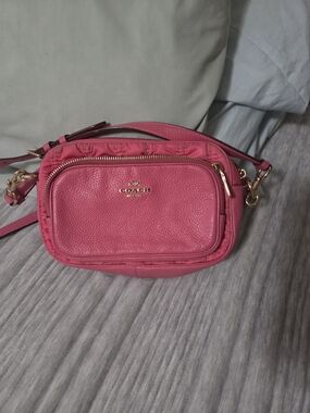 Coach Hot Pink Pebbled Leather Crossbody Bag with Gold Hardware